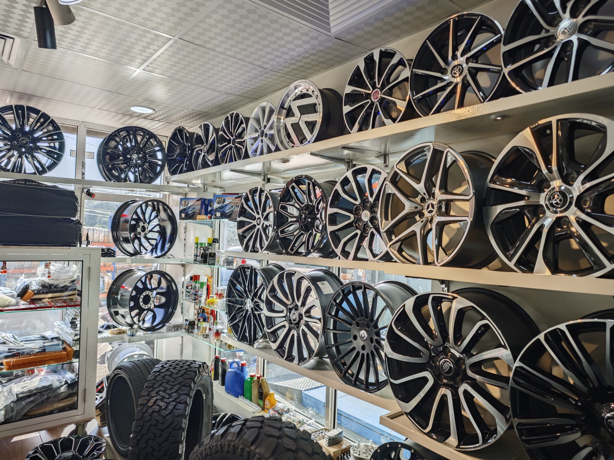 Explore our collection of wheels and rimsCar Wheels/Rims